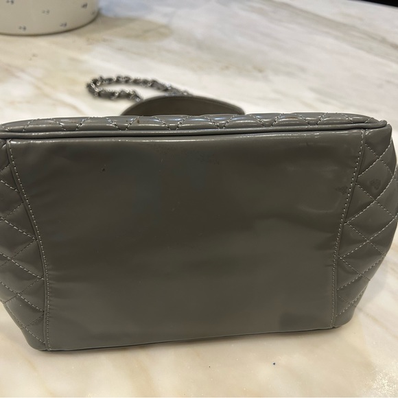 CHANEL shoulder bag 💯 % authentic. Amazing condition - Picture 6 of 9